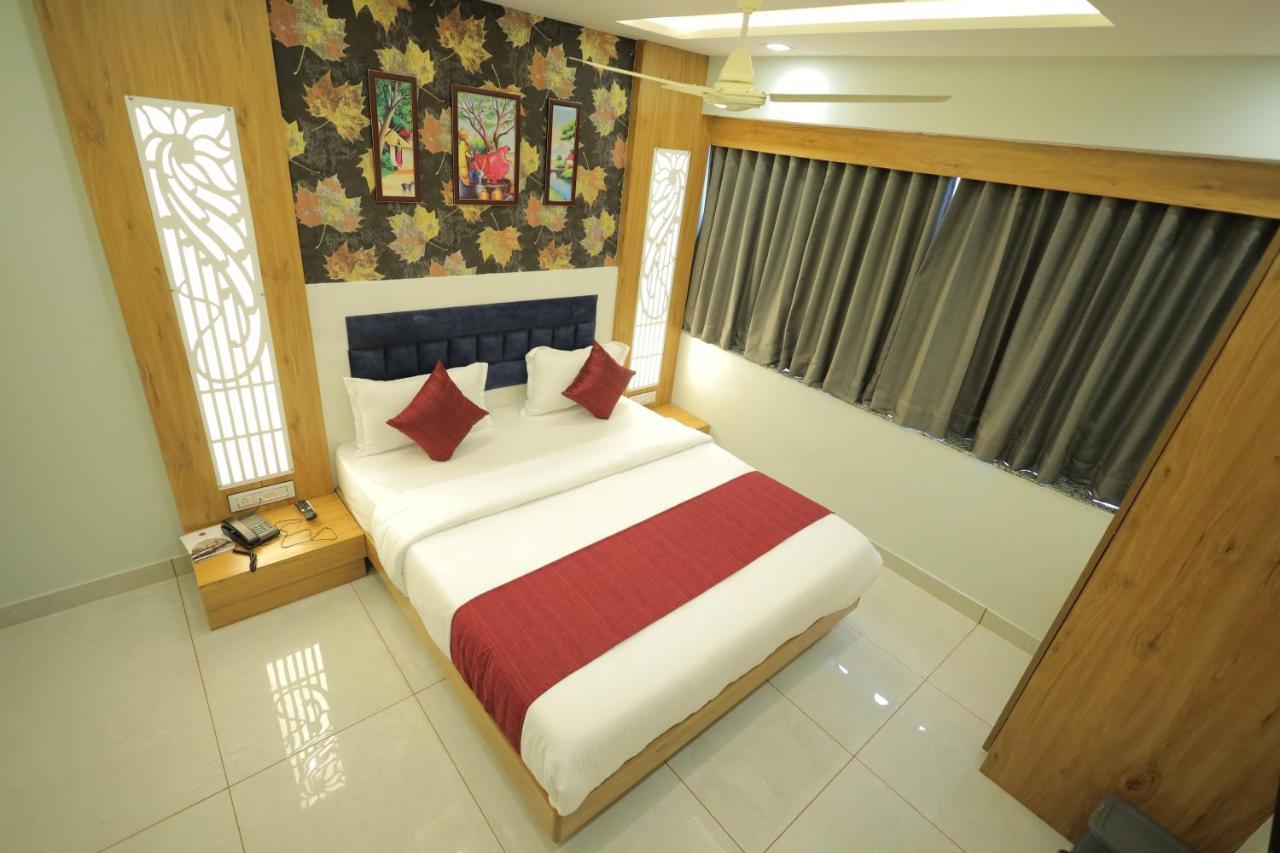 Hotel Rk Fortune Ahmedabad Eksteriør billede