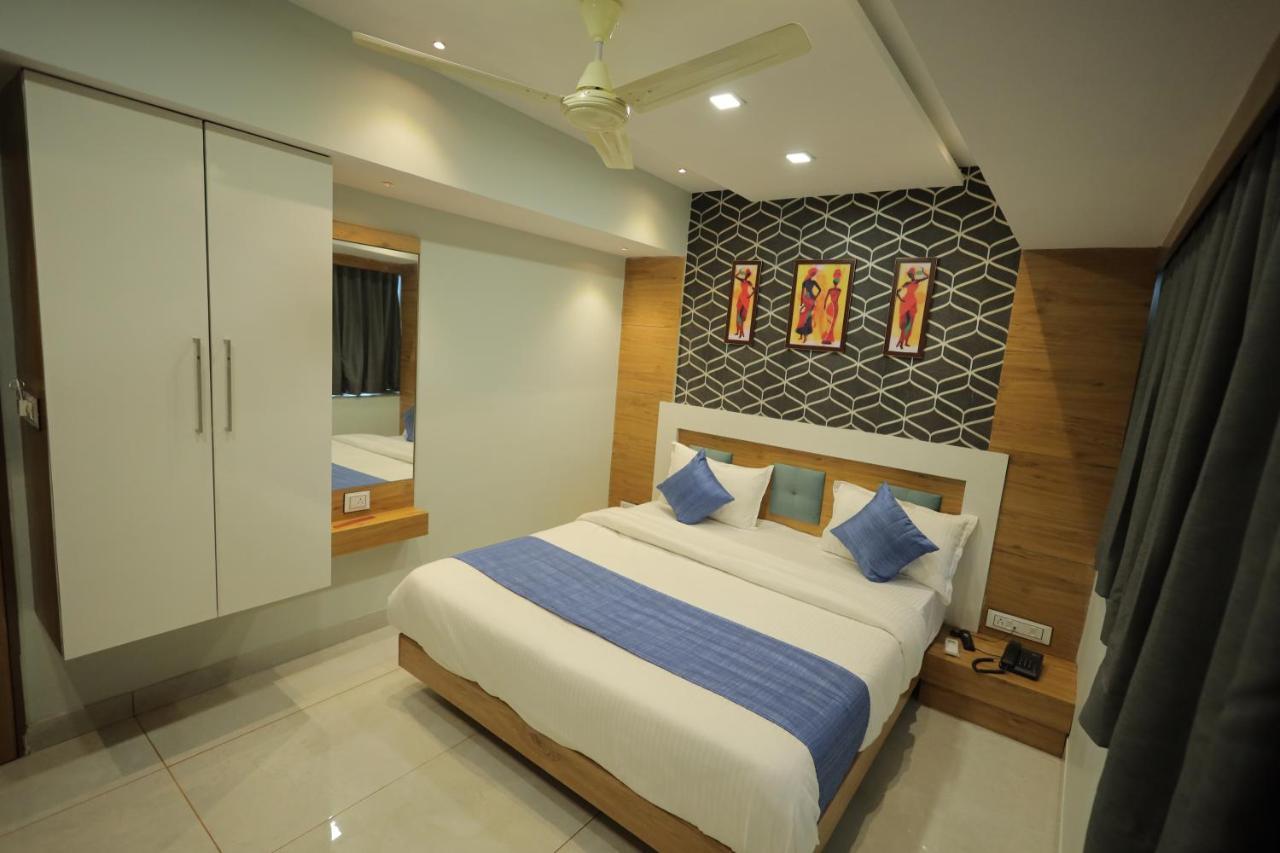 Hotel Rk Fortune Ahmedabad Eksteriør billede