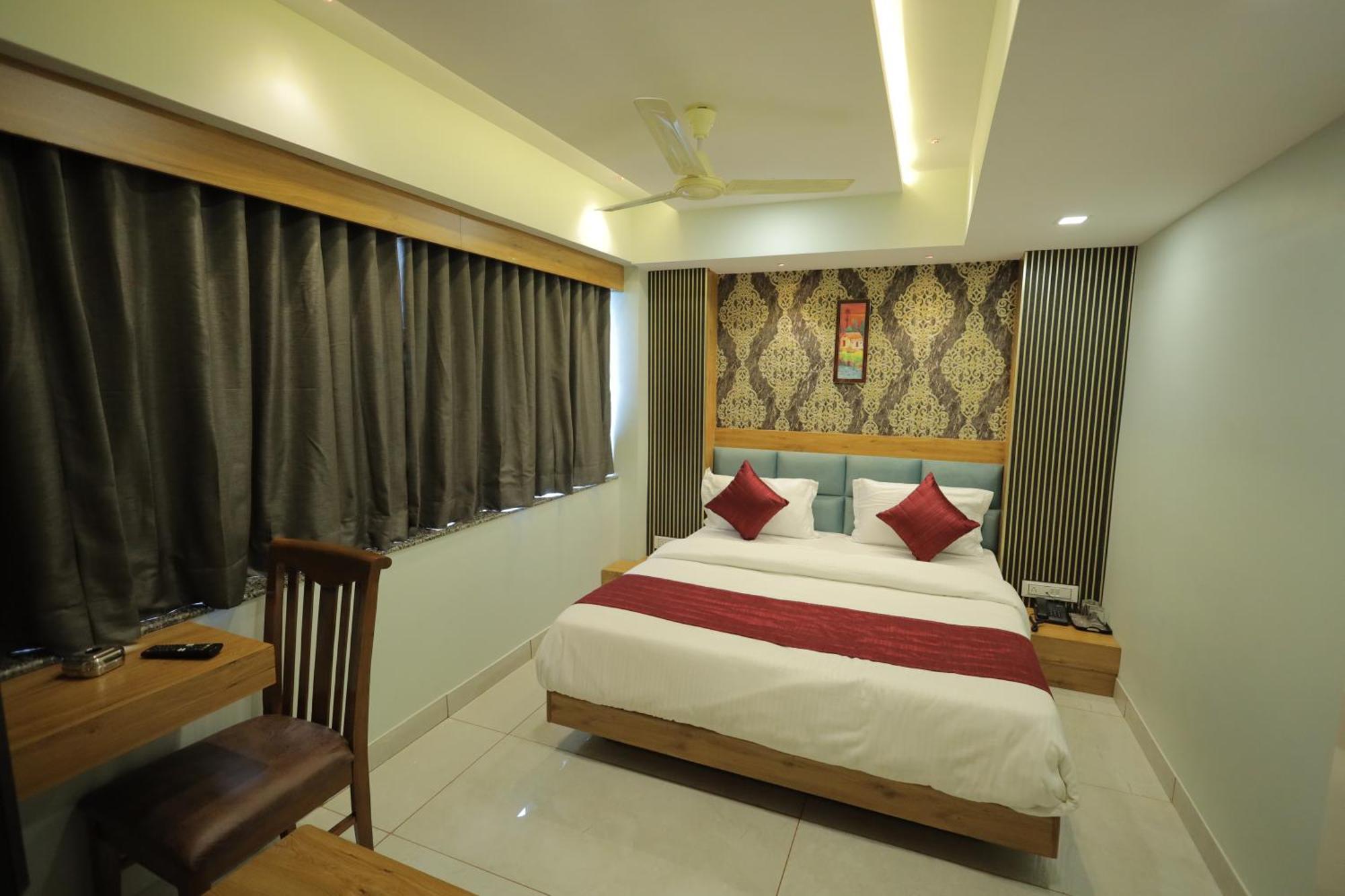 Hotel Rk Fortune Ahmedabad Eksteriør billede